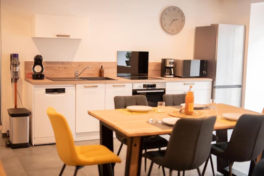 Gite Manoir De Kerlez Briec Экстерьер фото